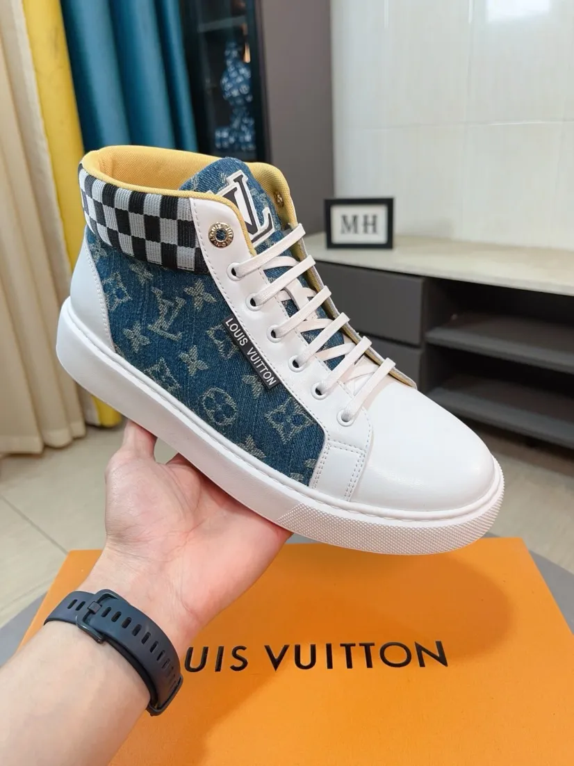 Men's shoes 💰440🌹🌹【LOUIS VUITTON】Same style on Louis Vuitton* official website🚹Men's high-top casual shoes❤️Same style as popular celebrities and big names ~ Best-selling at home and abroad Lv focuses on the checkerboard series...Imported first-layer cowhide with special fabrics➕Full sheep leather lining➕Brand-specific hollow outsole💎Produced by OEM The highest version🔍🔍Number of codes: 38-44,
